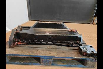 salg af Bundkar Massey Ferguson 7495