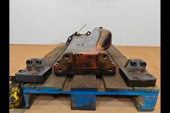 salg af Bundkar Massey Ferguson 7495