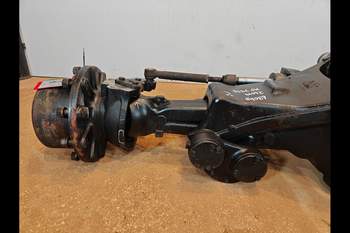 salg af Foraksel Massey Ferguson 7495