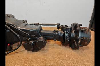 salg af Foraksel Massey Ferguson 7495