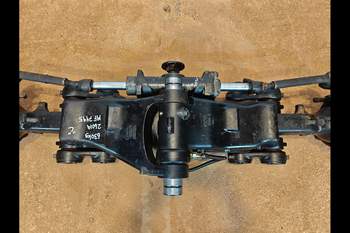 salg af Foraksel Massey Ferguson 7495