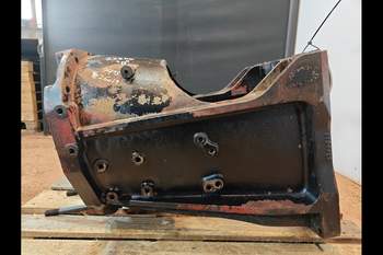 salg af Gearkassehus Massey Ferguson 7495