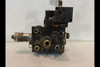 salg af Hydraulikventil Massey Ferguson 7495