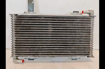 salg af Oliekøler Massey Ferguson 7495