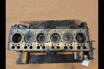 salg af Shortblock Massey Ferguson 7495