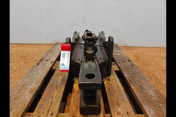 salg af Træk Massey Ferguson 7495