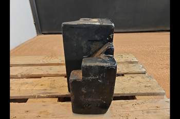 salg af Vægt Massey Ferguson 7495