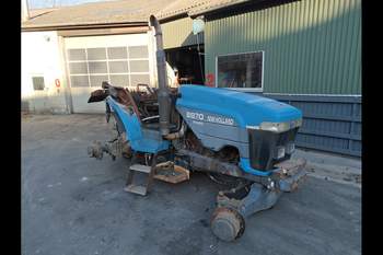 salg af New Holland 8870 traktor