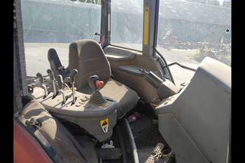 salg af New Holland G210 traktor