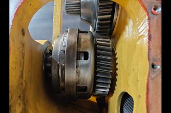 salg af New Holland G190 Rear Transmission