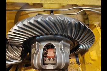 salg af New Holland G190 Rear Transmission