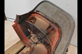 salg af New Holland G190 RIGHT Rear Fender