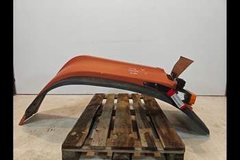 salg af New Holland G190 LEFT Rear Fender