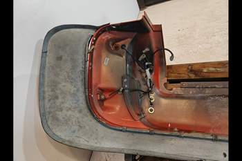 salg af New Holland G190 LEFT Rear Fender