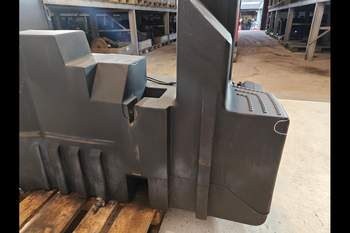 salg af New Holland G190 Fuel tank