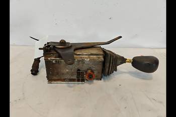 salg af New Holland G190 Armrest control unit