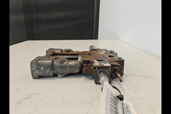 salg af New Holland G190  Remote control valve
