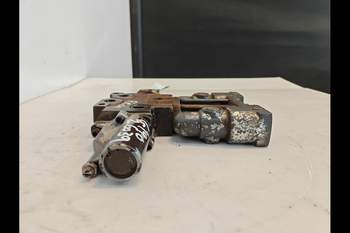 salg af New Holland G190  Remote control valve