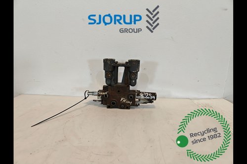 salg af New Holland G190  Remote control valve