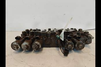 salg af New Holland G190 Hydraulic valve