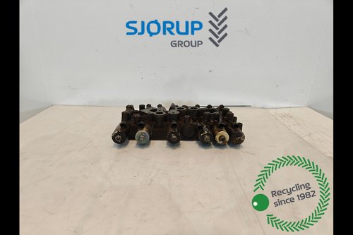 salg af New Holland G190 Hydraulic valve