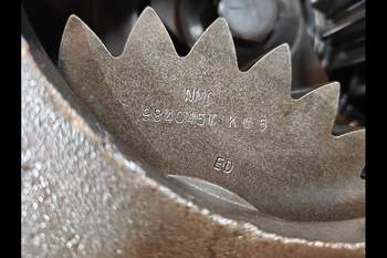 salg af New Holland G190 RIGHT Rear Half Axle