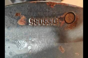 salg af Foraksel New Holland TM165