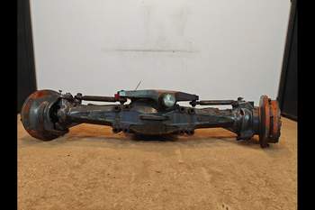 salg af Foraksel New Holland TM165