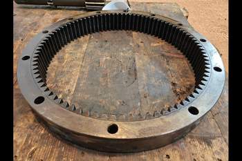 salg af Reduktion New Holland TM165 Højre