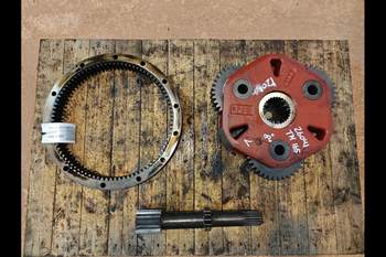 salg af Reduktion New Holland TM165 Venstre