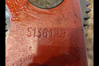 salg af Reduktion New Holland TM165 Venstre