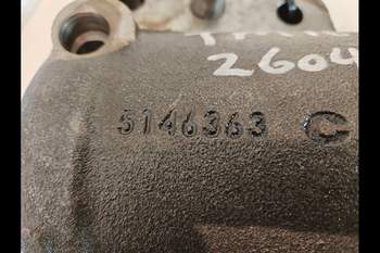 salg af Liftcylinder New Holland TM165 Indvendig