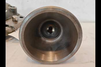 salg af Liftcylinder New Holland TM165 Indvendig