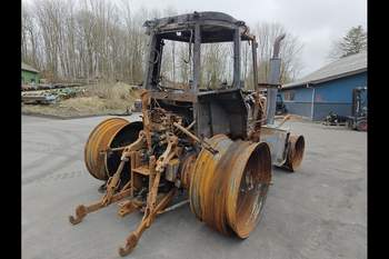 salg af Massey Ferguson 7495 traktor