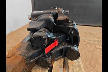 salg af Massey Ferguson 7495  Suspension support