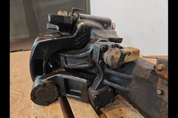 salg af Massey Ferguson 7495  Suspension support