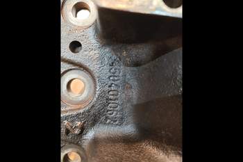 salg af Massey Ferguson 7495  Front axle house