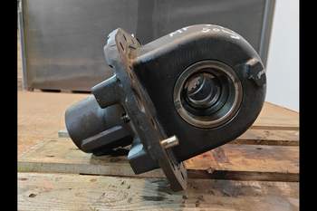 salg af Massey Ferguson 7495  Front axle house