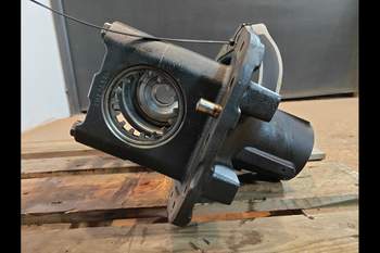 salg af Massey Ferguson 7495  Front axle house