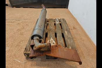 salg af Massey Ferguson 7495  Exhaust System