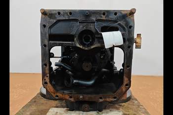 salg af Hinterachsen Massey Ferguson 6715s 