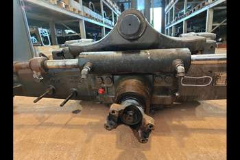 salg af Foraksel Massey Ferguson 6715s