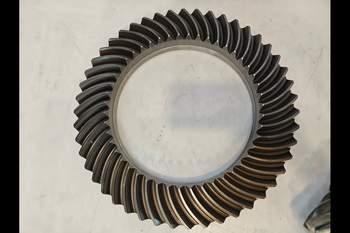 salg af Differentiale, Baktransmission Case Puma 230