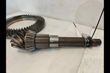 salg af Differentiale, Baktransmission Case Puma 230