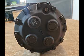 salg af Framaxlar Case Puma 230
