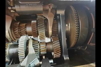 salg af Växellådor Case Puma 230 