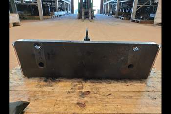 salg af Basisklods Massey Ferguson 6480 