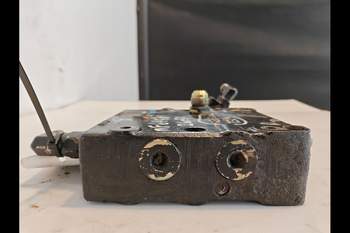 salg af Hydraulisch bremse ventil Massey Ferguson 6480 