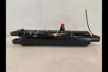 salg af Hubzylinder Massey Ferguson 6480 RECHT