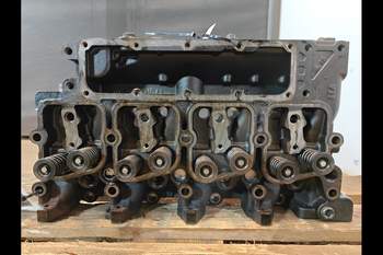 salg af  LM445A  Cylinder head
